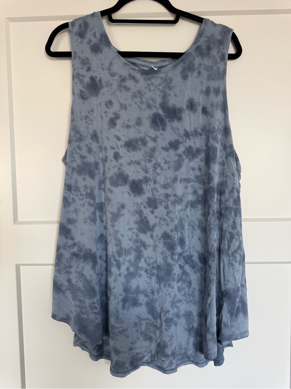 Old Navy Luxe Gray Blue Tie-Dye Tank Top